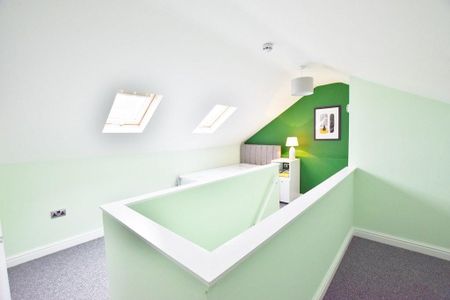 1 bedroom in a house share to rent - Photo 3