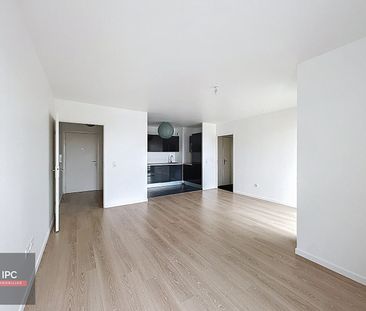 Location Appartement 3 pièces 65m² - Photo 2