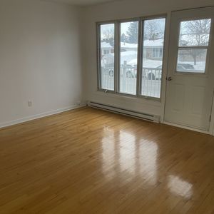 Grand 4 1/2 à Louer Ste-Therese - Photo 3