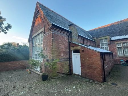 Devonshire Park, Chesterfield, S43 - Photo 5