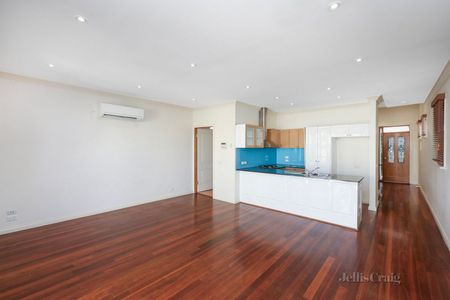 2/86 Railway Crescent, Williamstown - Photo 4