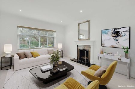 An impressive 5 bedroom gated home in Esher. - Photo 5