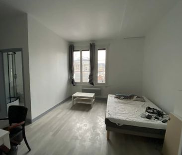 Location Appartement 1 pièces 30 m2 à Saint-Quentin - Photo 4