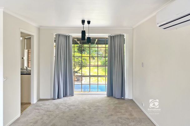 LOCATION PERFECT! - Photo 1