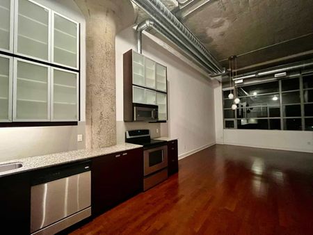 TIP TOP LOFTS: Bathurst St & Lake Shore Blvd W (637 Lake Shore W) AD#000309 - Photo 2