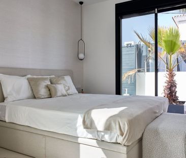 Detached Villa in San Pedro de Alcántara - Photo 2