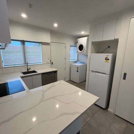 Two bedroom Unit Available - Photo 3