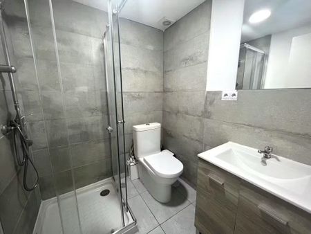 Calle Jiménez e Iglesias, Getafe, Community of Madrid 28903 - Foto 4