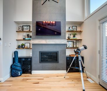 For Lease - 106 Alpine Springs Court Unit# 10, Blue Mountains, Ontario - Photo 2