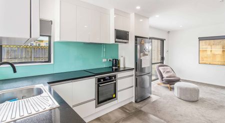 2 bedroom unit for rent in Randwick Park! - Photo 2