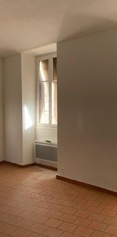 Location Appartement 2 pièces 41m² LES VANS 07140 - Photo 1
