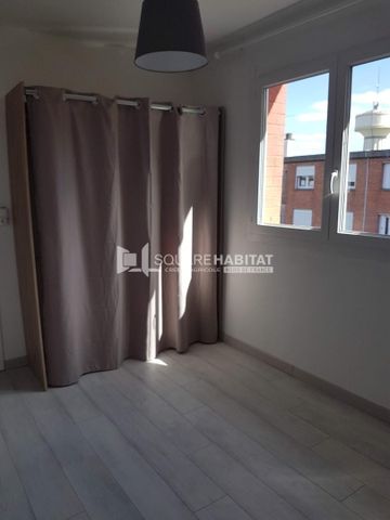 Location Appartement 4 pièces 66m² ROUSIES 59131 - Photo 5