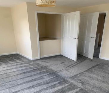 2 bedroom semi-detached house to rent - Photo 3