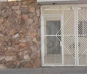 Casa en Avenida De Los Huastecos, Parque Santiago, Delegación Félix... - Photo 1