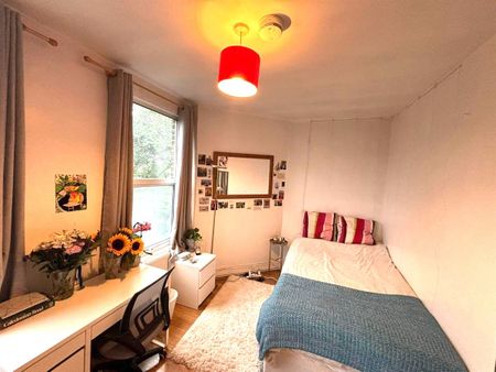 3 Bed Terraced House, Loraine Mansions, N7 - Photo 4