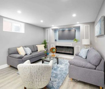 919 Brucedale Avenue E #Lower - Photo 2