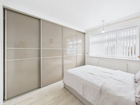 Carew Road, Ashford, Surrey,TW15 - Photo 5