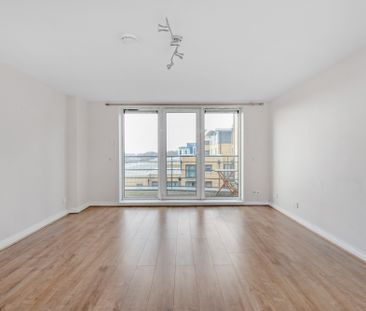 Greenfell Mansions, Deptford, SE8, London - Photo 1