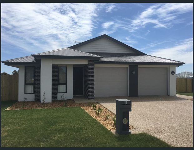 Modern 3 Bedroom Unit for Rent in Cambooya - Photo 1