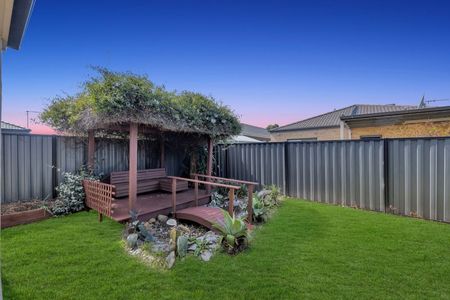 Your Dream Home Awaits in Roxburgh Park! - Photo 3