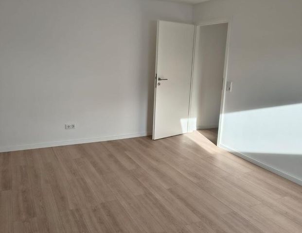 Helle Sanierte 3-Zimmerwohnung im DG - Foto 1