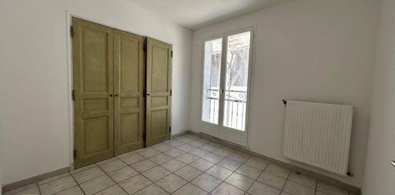 Location Appartement 3 pièces 46m² CARPENTRAS 84200 - Photo 2