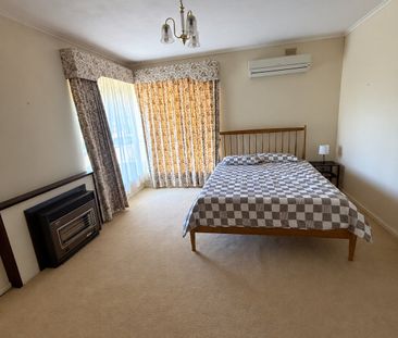 Rostrevor - Photo 5