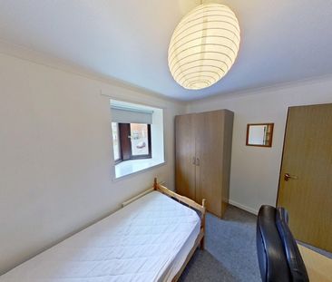 3 bedroom apartment to rent - Photo 6