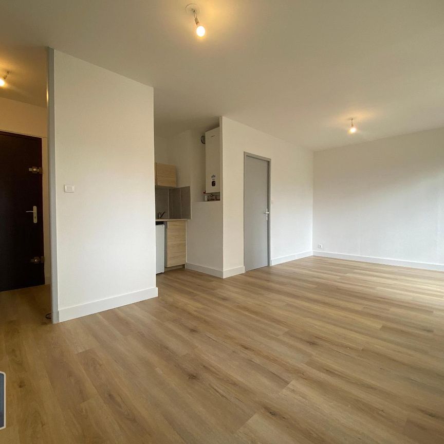 Location Appartement 1 pièce 26m² AVIGNON 84000 - Photo 1