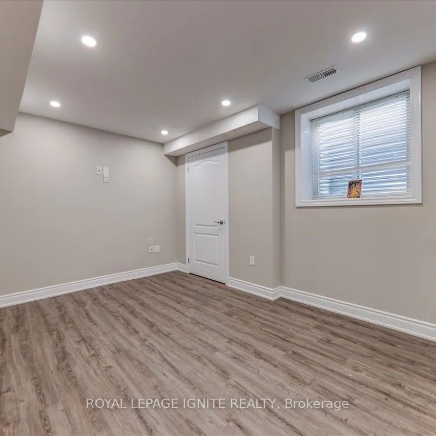 Detached Home For Lease | E8463814 - Photo 1