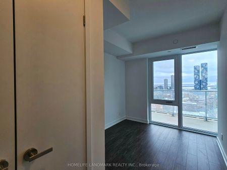 88 Queen Street E #2806 - Photo 2