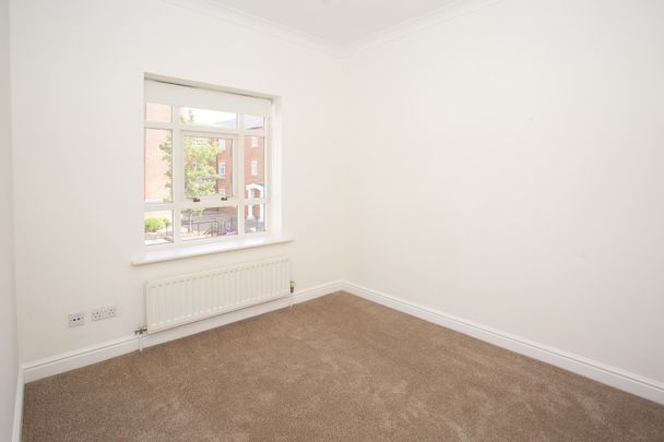 Available unfurnished from 06/03/2026 - Photo 1