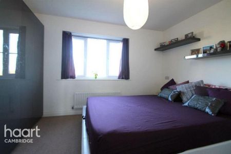2 bedroom semi-detached house to rent - Photo 2