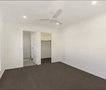 Duplex Family Home - Central Location! - Photo 1