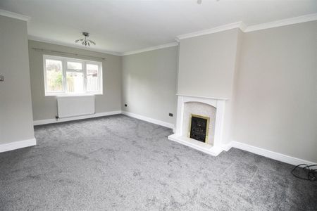 3 Bedroom House - Photo 2