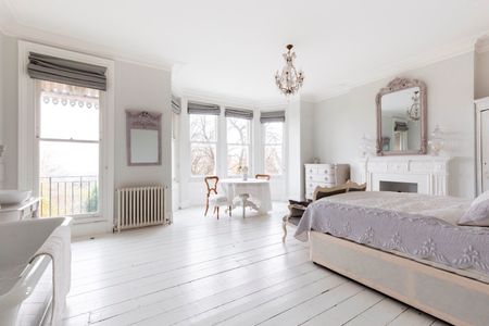 7 Bed Detached House, Ross Road, SE25 - Photo 2