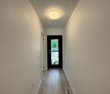 For Lease - 168 Clonmore Drive Unit# 4, Toronto, Ontario - Photo 3