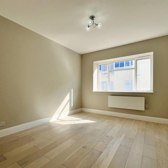 3 bedroom flat to rent - Photo 1