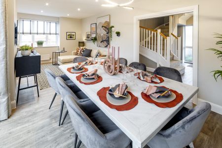 4 bedroom detached house to rent - Photo 4