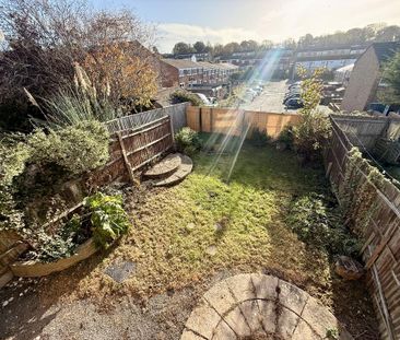 3 bedroom semi-detached house to rent - Photo 5