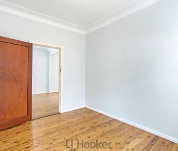 Comfortable, Convenient and Full of Character - Photo 5