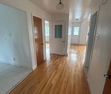 Haut duplex 5 1/2 a anjou - Photo 4