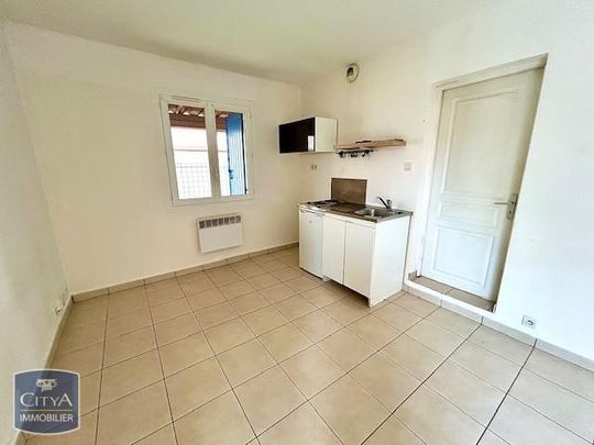 Location Appartement 1 pièce 16m² AIX EN PROVENCE 90ème - Photo 1