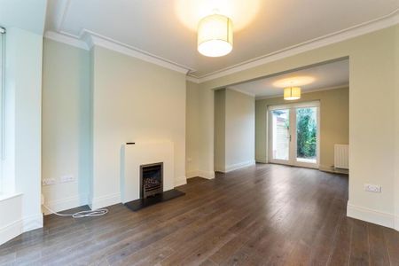 102 Kensington Road, Belfast, BT5 6NH - Photo 4