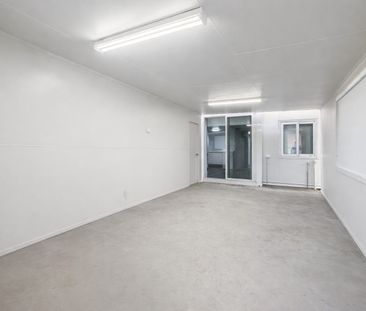Flexible Living in a Convenient Location - Photo 6