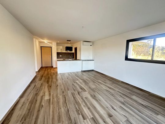 Location Appartement 3 pièces 71m² BIGUGLIA 20620 - Photo 1