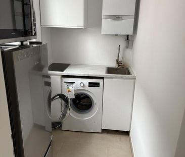 Für Singles und Paare - Apartment mit Balkon und Küche in Halbhöhe ... - Photo 5