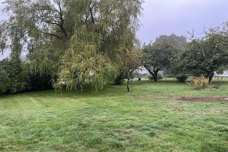 Ellisfield, Hampshire, RG25 - Photo 2