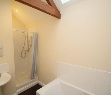 2 bedroom flat to rent - Photo 6