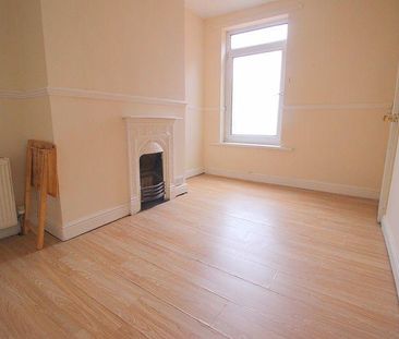 4 bedroom terraced house to rent - Photo 4